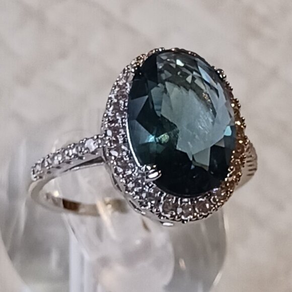 Silver London Blue Topaz and CZ Fashion Halo Ring Size 8.75 NWOT - Picture 5 of 15